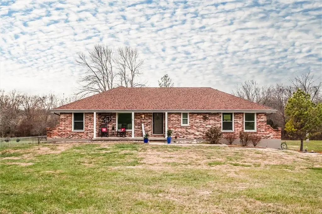 19122 33 Highway, Holt, MO 64048 - Image #1