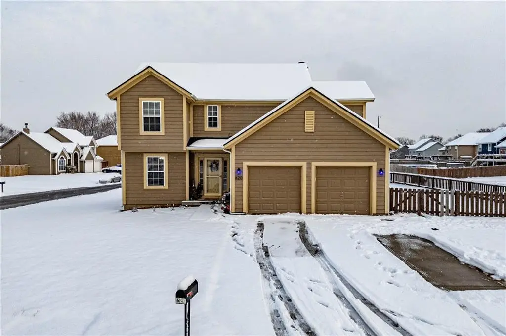 620 River Falls Road, Edwardsville, KS 66111 - Image #1