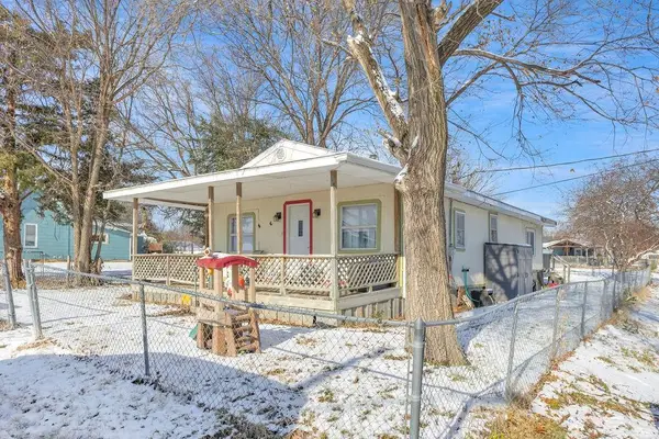 1701 Pine Street, St Joseph, MO 64504