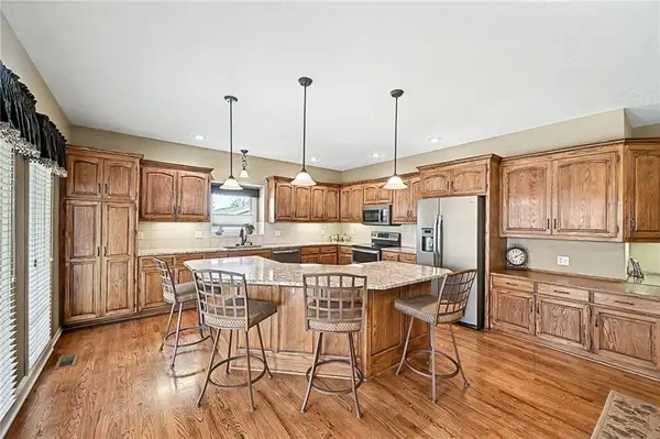 1508 Ridgeway Drive, Liberty, MO 64068