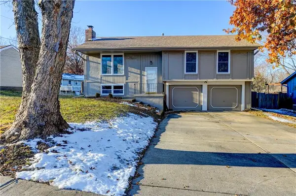 74 Beauregarde Circle, Liberty, MO 64068