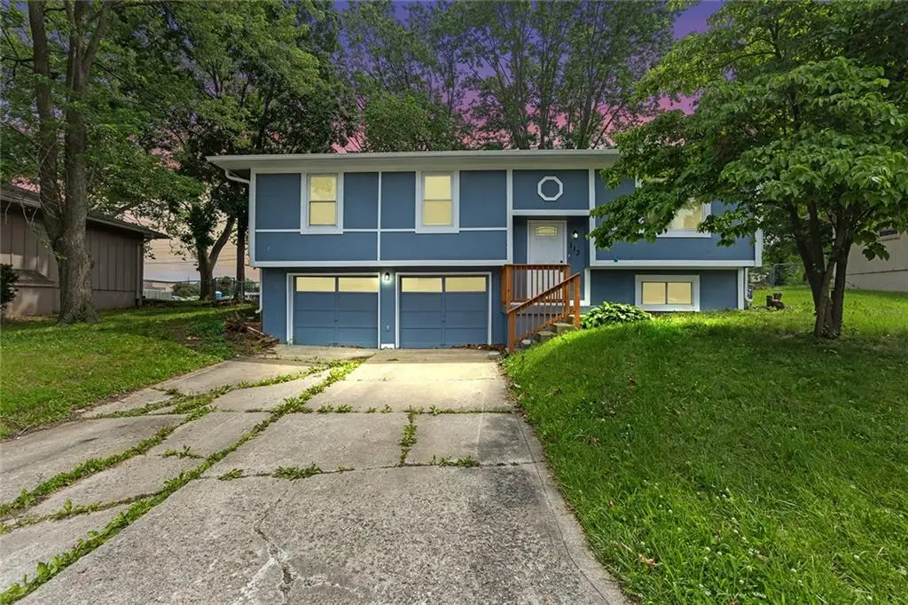 113 SW 21st Street, Oak Grove, MO 64075 - Image #1