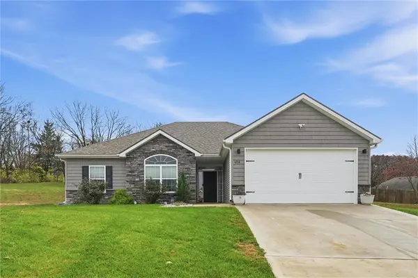 484 Olive Court, Warrensburg, MO 64093