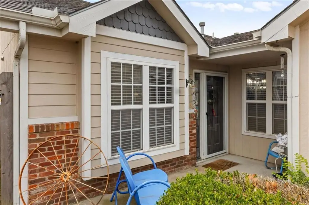 1528 Legend Trail Drive #A, Lawrence, KS 66047 - Image #1