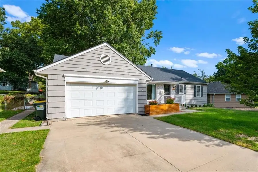 8110 W 92nd Street, Overland Park, KS 66212 - Image #3