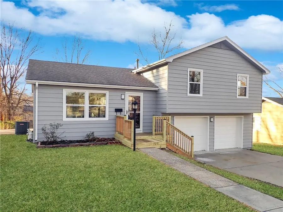 11204 Cleveland Avenue, Kansas City, MO 64137 - Image #2