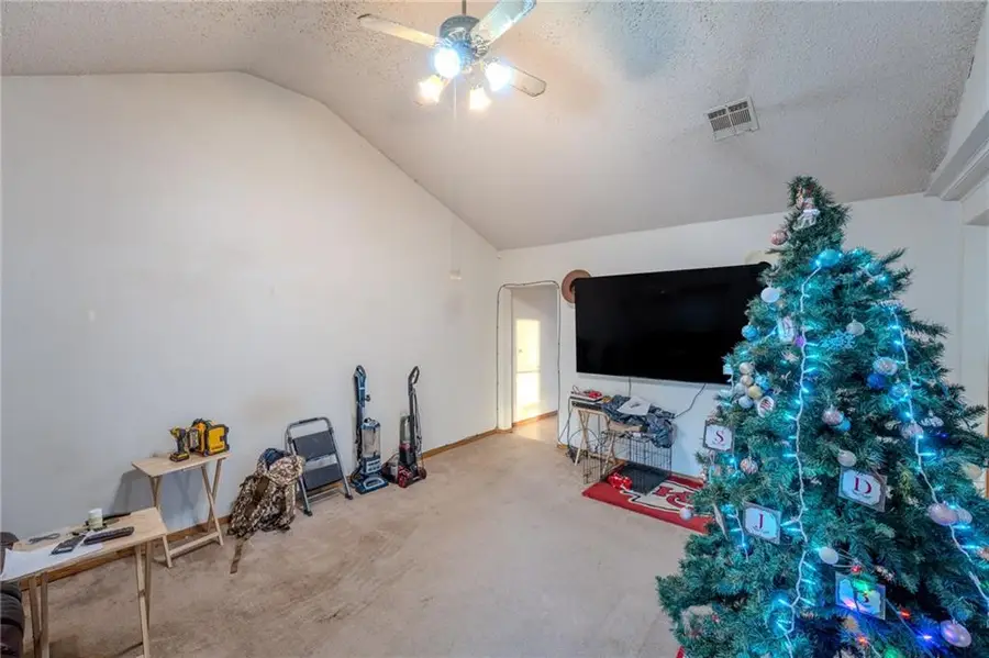 323 S Holbrook Street, Fort Scott, KS 66701 - Image #3