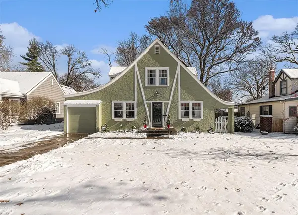 5925 Alhambra Street, Fairway, KS 66205