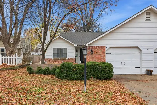 3922 Willshire Drive, Lawrence, KS 66049