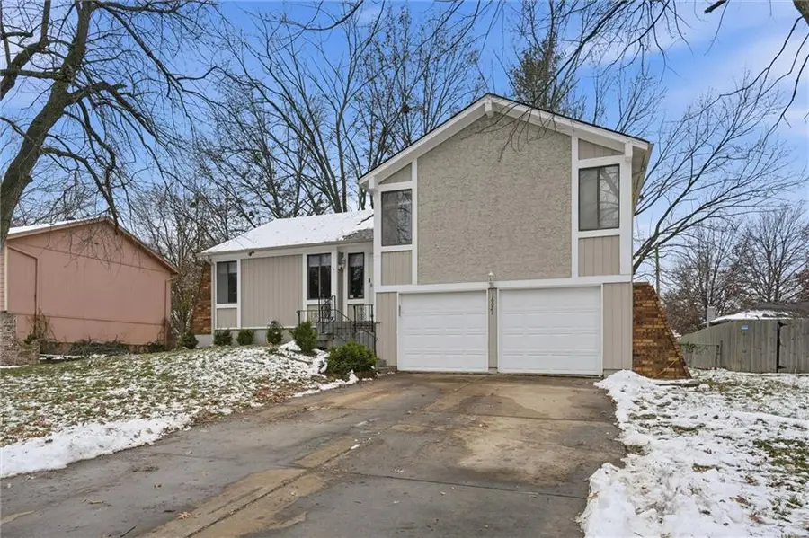 16021 W 153rd Street, Olathe, KS 66062 - Image #2