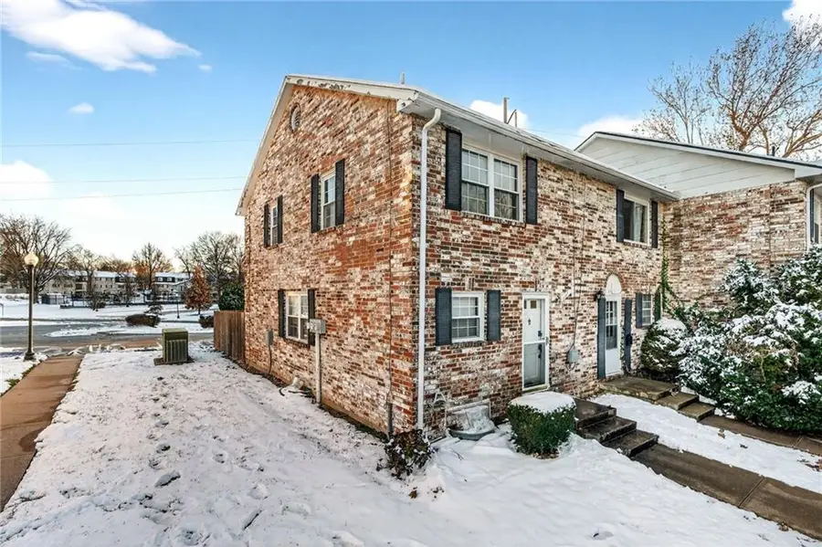 8347 Mackey Street, Overland Park, KS 66212 - Image #2