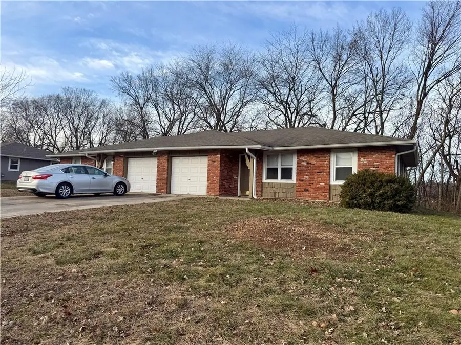 400 A-B NE Westwind Drive, Lees Summit, MO 64086 - #2