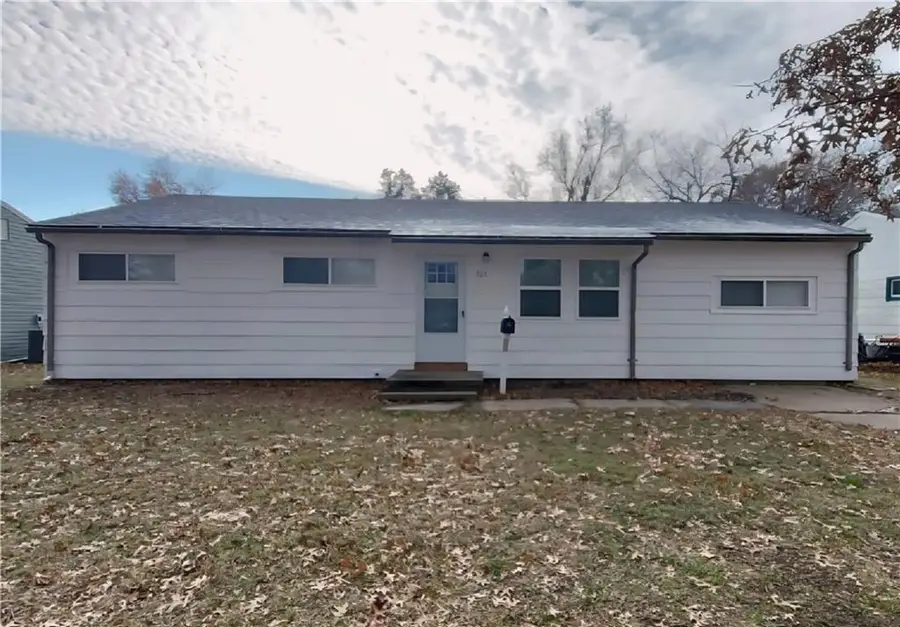 205 W Washington Street, Frontenac, KS 66763 - Image #2