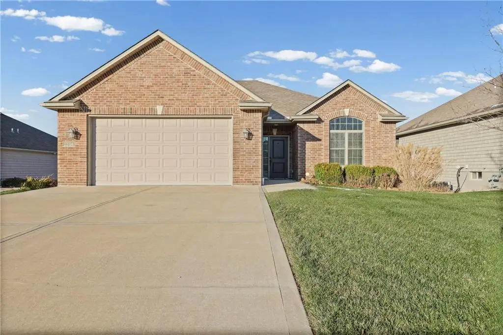 22114 E 33rd Terrace S #CT S, Blue Springs, MO 64015 - Image #1