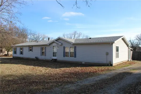 401 S Carbon Street, Girard, KS 66743