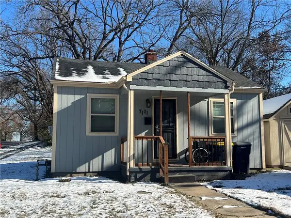 7101 Walrond Avenue, Kansas City, MO 64132