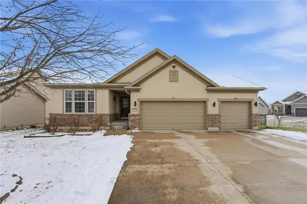 1021 SW Cheshire Drive, Lee's Summit, MO 64083