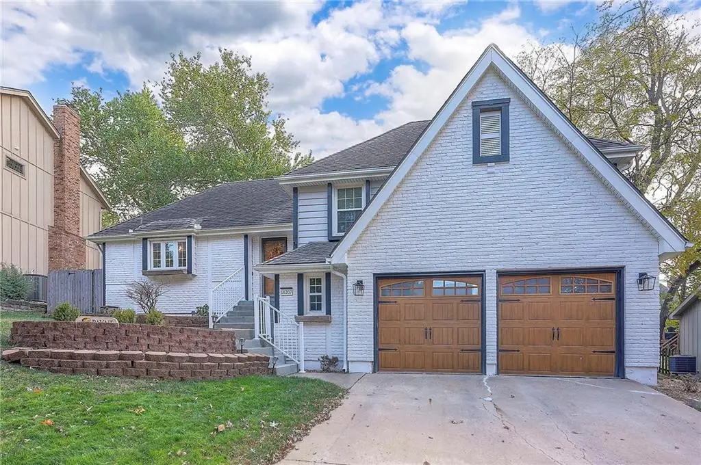 16207 W 136th Street, Olathe, KS 66062 - Image #1