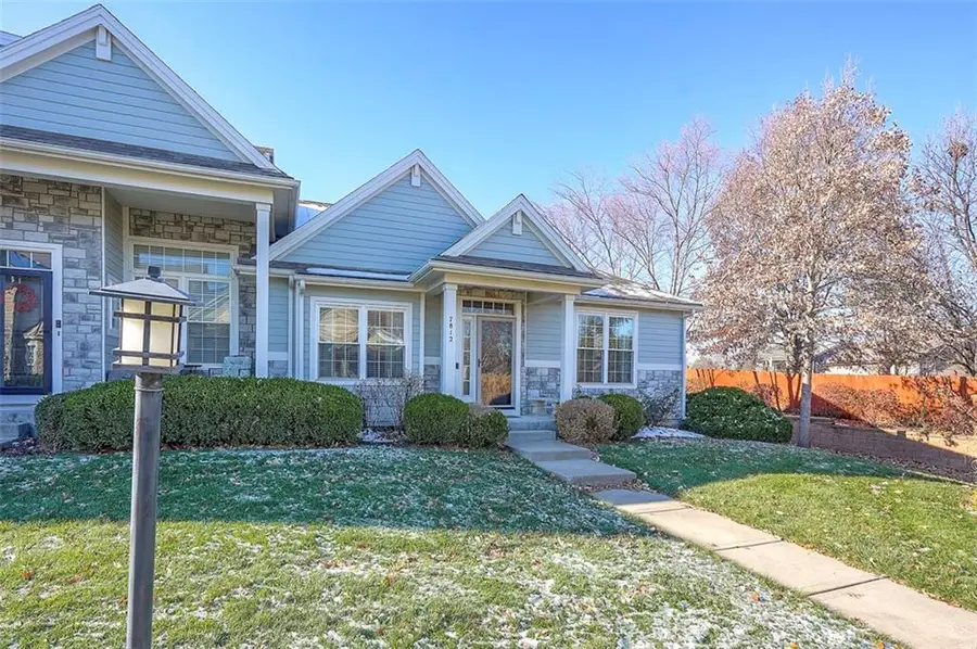 7812 W 158th Street, Overland Park, KS 66223 - Image #2