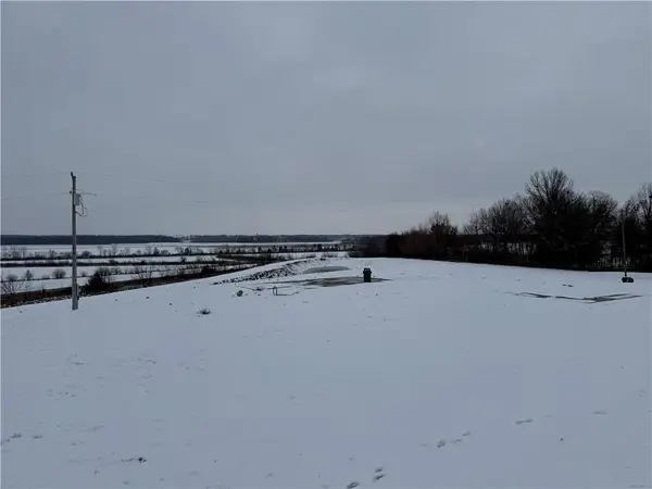 Liv 257 Road, Chula, MO 64635