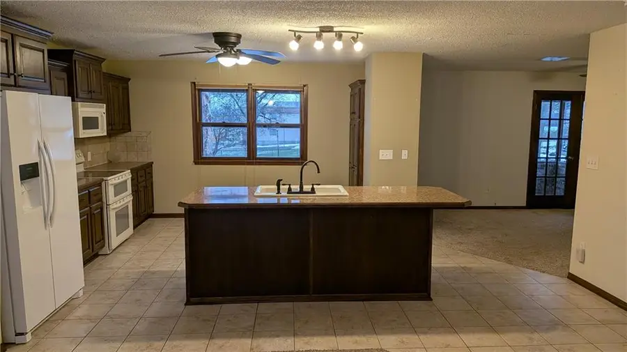 1408 Country Club Drive, Pleasant Hill, MO 64080 - Image #3