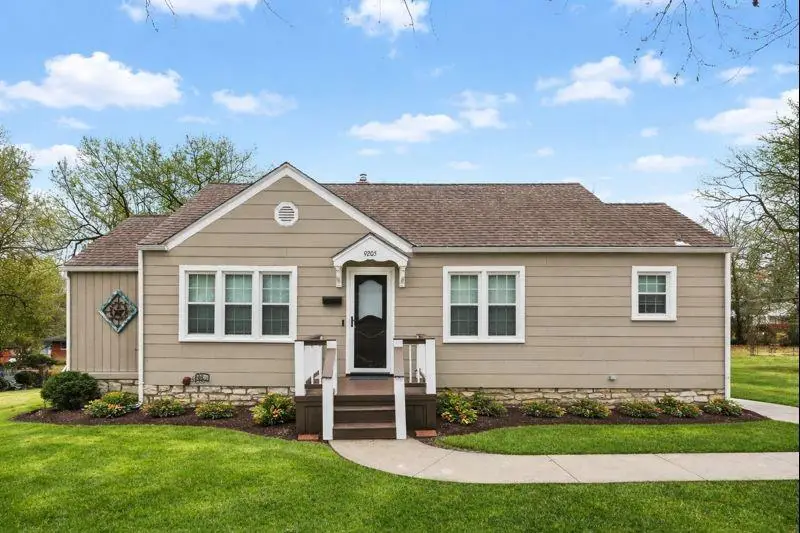 9205 E 68th Terrace, Raytown, MO 64133 - Image #1