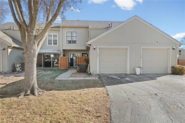 721 E 121st Street, Kansas City, MO 64146