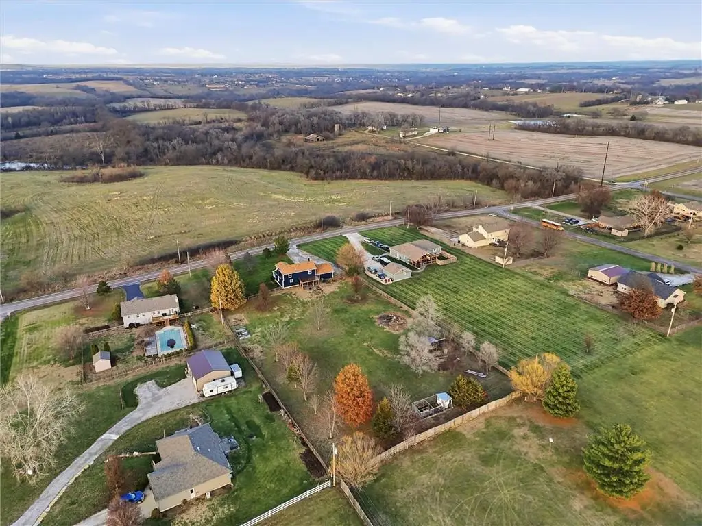 15251 Dempsey Road, Leavenworth, KS 66048 - Image #1