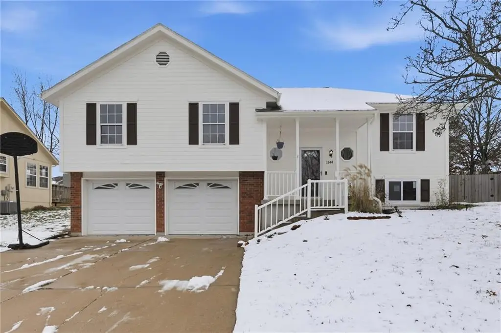 1144 Trail Ridge Drive, Blue Springs, MO 64015 - Image #1