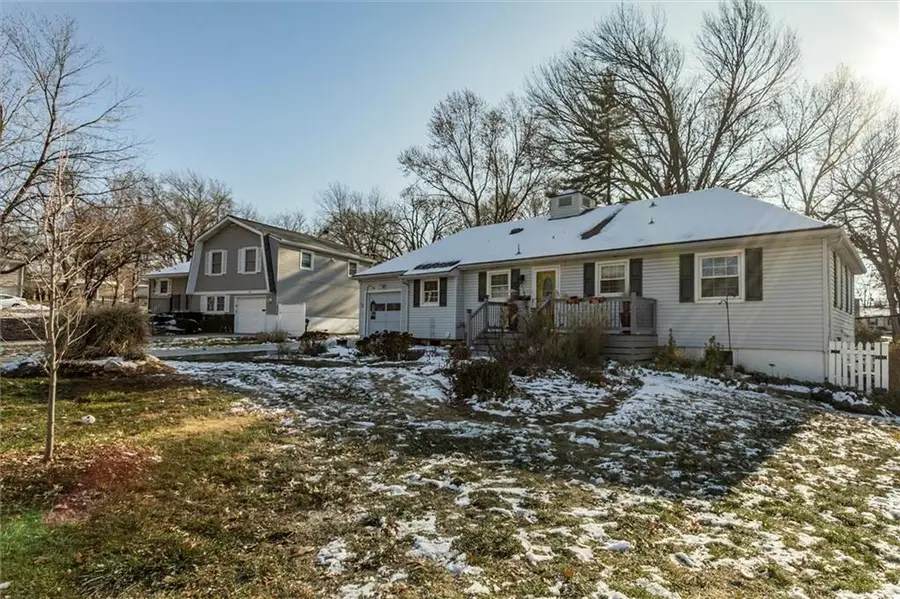 8819 W 88th Street, Overland Park, KS 66212 - Image #2