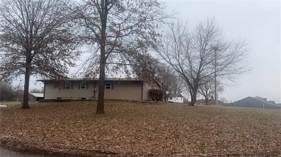 14096 Mitchell Court, Basehor, KS 66007 - Image #3