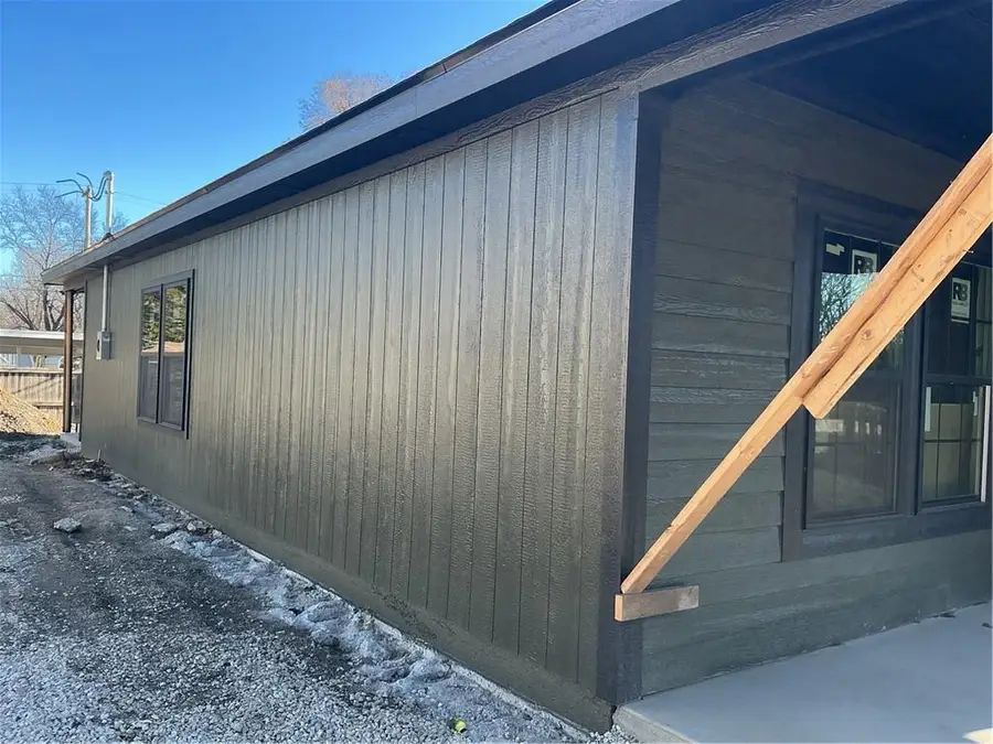 707 N Sycamore Street, Ottawa, KS 66067 - Image #3