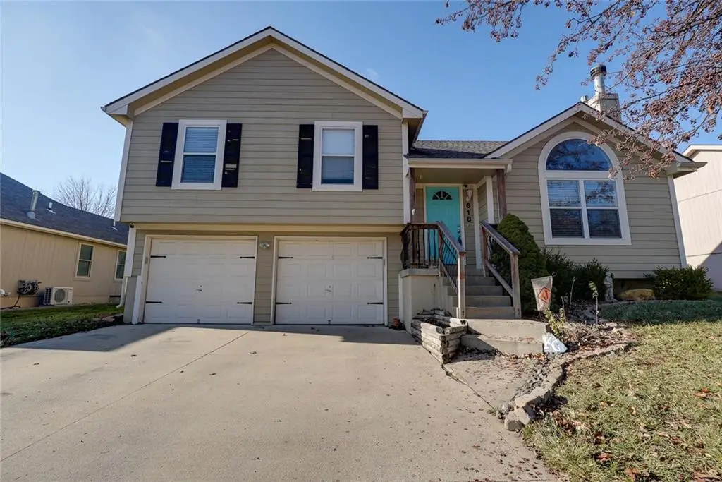 618 Crabapple Lane, Liberty, MO 64068 - Image #1