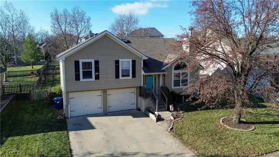 618 Crabapple Lane, Liberty, MO 64068 - Image #2