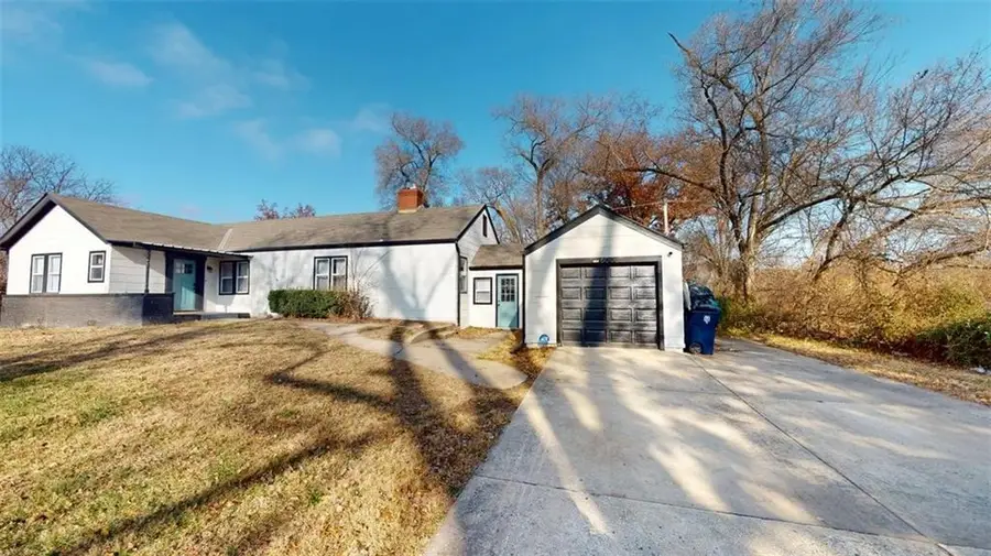 600 W 101st Terrace, Kansas City, MO 64114 - Image #2