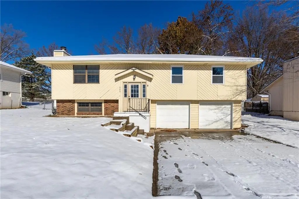505 SW Moreland School Road, Blue Springs, MO 64014 - Image #1
