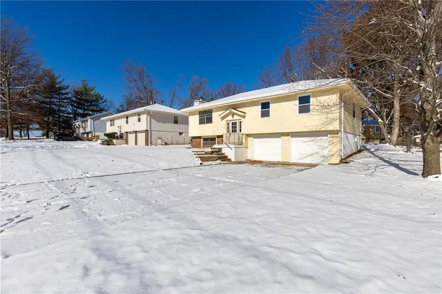 505 SW Moreland School Road, Blue Springs, MO 64014 - Image #2