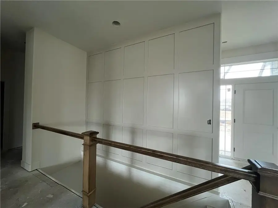 16928 S Brentwood Street, Olathe, KS 66062 - Image #2