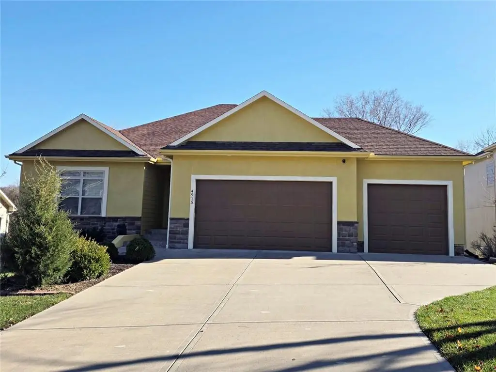 4915 Parkway Drive, Leavenworth, KS 66048 - Image #1
