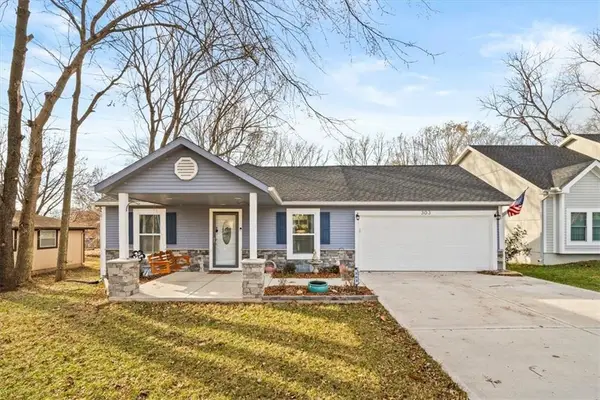 303 S Jackson Street, Spring Hill, KS 66083