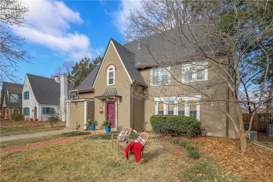 100 E 68th Terrace, Kansas City, MO 64113 - Image #3