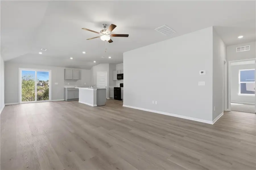 20281 W 194th Terrace, Spring Hill, KS 66083 - Image #2