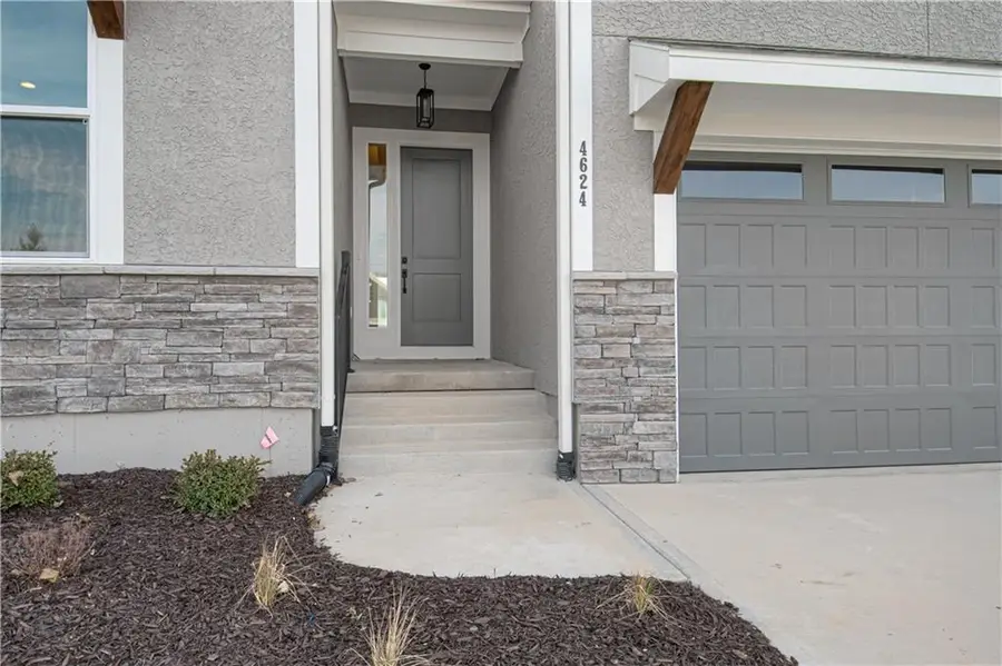 4624 SW Robinson Drive, Lees Summit, MO 64083 - Image #2
