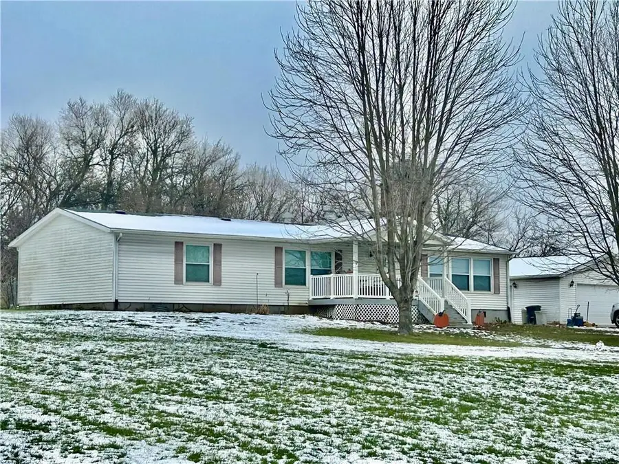 24507 Welch Road, Maryville, MO 64468 - Image #2