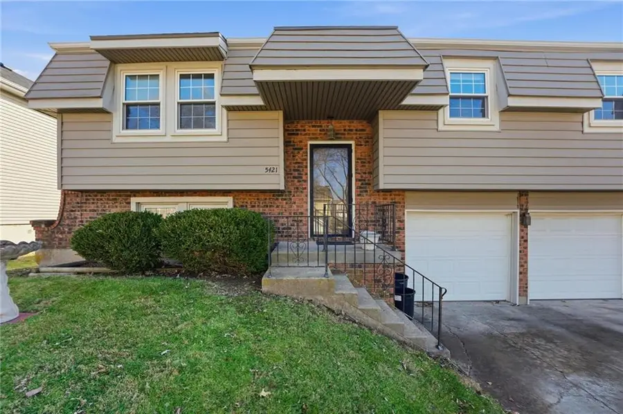 5421 Crest Drive, Kansas City, KS 66106 - Image #3