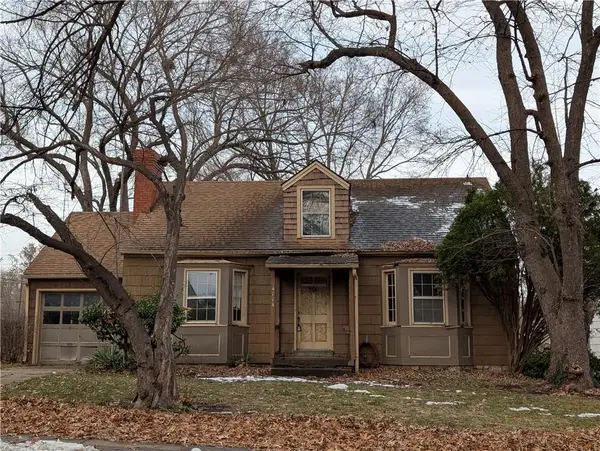 4114 W 53rd Terrace, Roeland Park, KS 66205