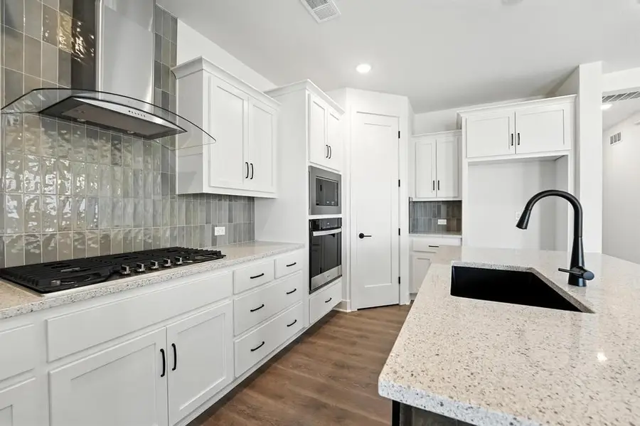 1611 NW 105th Terrace, Kansas City, MO 64155 - Image #3