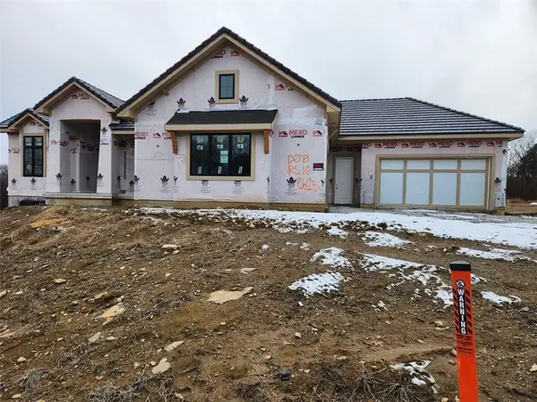 5826 Lentz Drive, Parkville, MO 64152