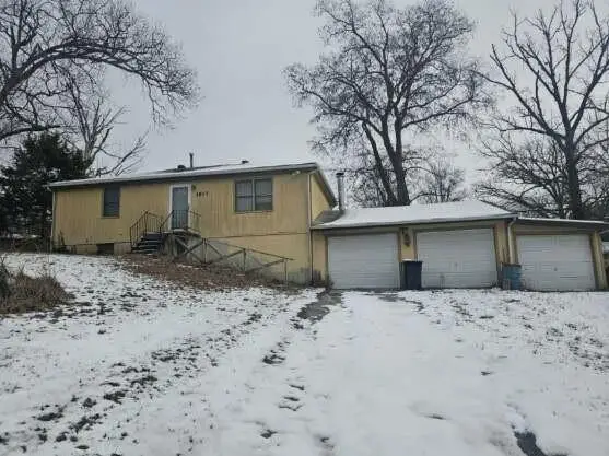 2917 Stark Avenue, Kansas City, MO 64129