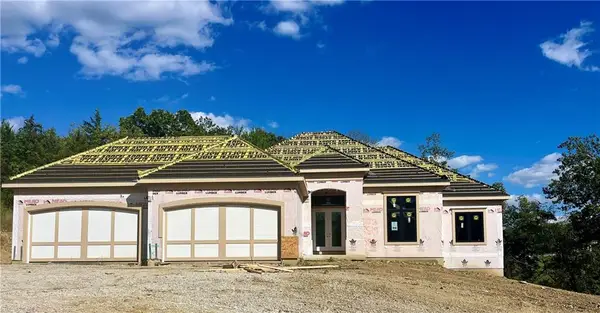 5831 Lentz Drive, Parkville, MO 64152